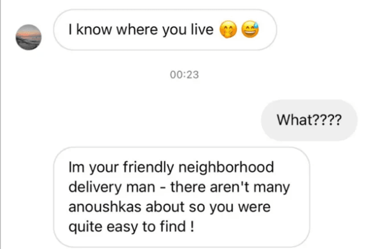 Водитель из службы доставки пишет клиентке