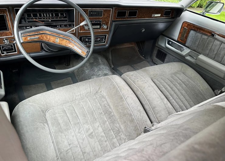 салон Mercury Gran Marquis, Mercury Gran Marquis, капсула времени, седан Mercury