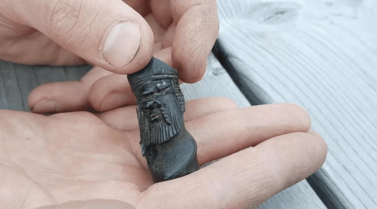 Археологические раскопки, средневековые торговые суда, коги, Варбергскогген 1, Варбергскогген 2, Швеция, Национальные исторические музеи, дендрохронологические образцы, Ганза, Кнарр, корабельное оборудование, повседневность, экипаж