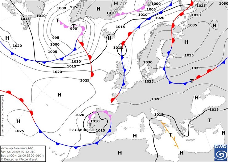 Карта атмосферных фронтов над Европой