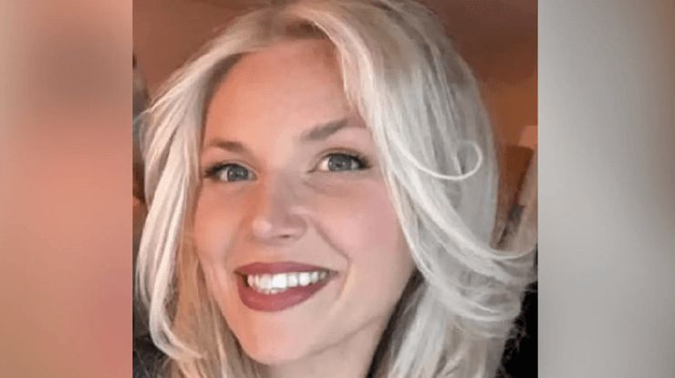 Сотрудница полиции Северного Уэльса исполняла провокационные танцевальные движения