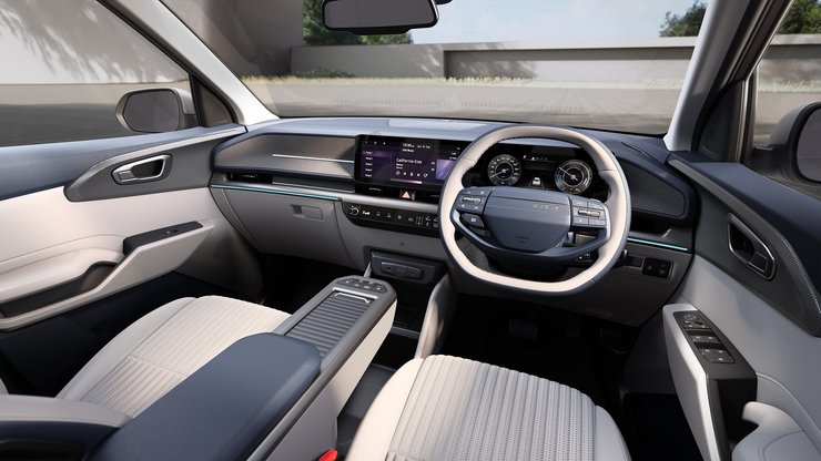 Салон Kia Carens, новый Kia Carens, Kia Carens Clavis, минивэн Kia, электромобиль Kia