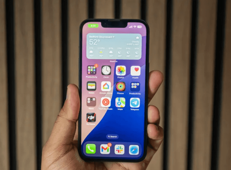 смартфон iPhone 16e