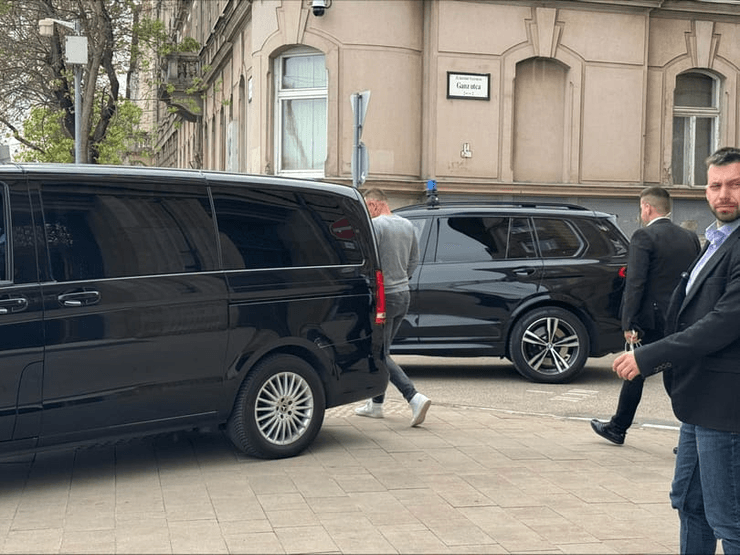 Куда пропал Петер Сийярто