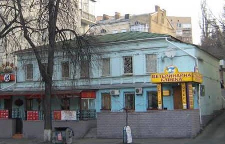 дом на саксаганского