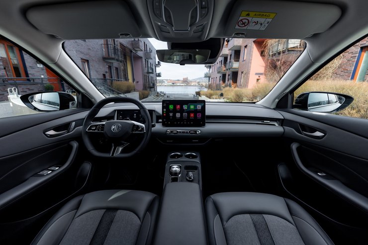 Салон MG S5, новий MG S5, кросовер MG, електромобіль MG, MG S5 2025, електрокросовер MG