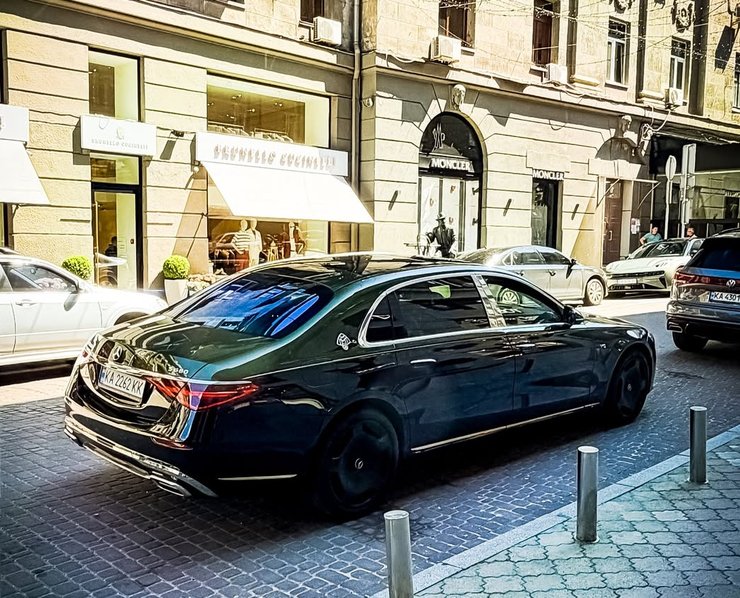 Mercedes-Maybach S-Class