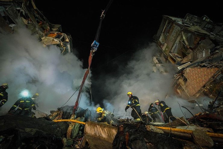 Наслідки ракетного удару у Дніпрі