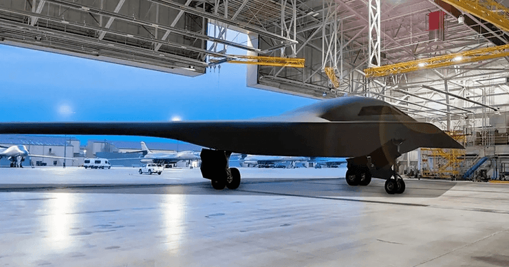 B-21 Raider, бомбардировщик, США
