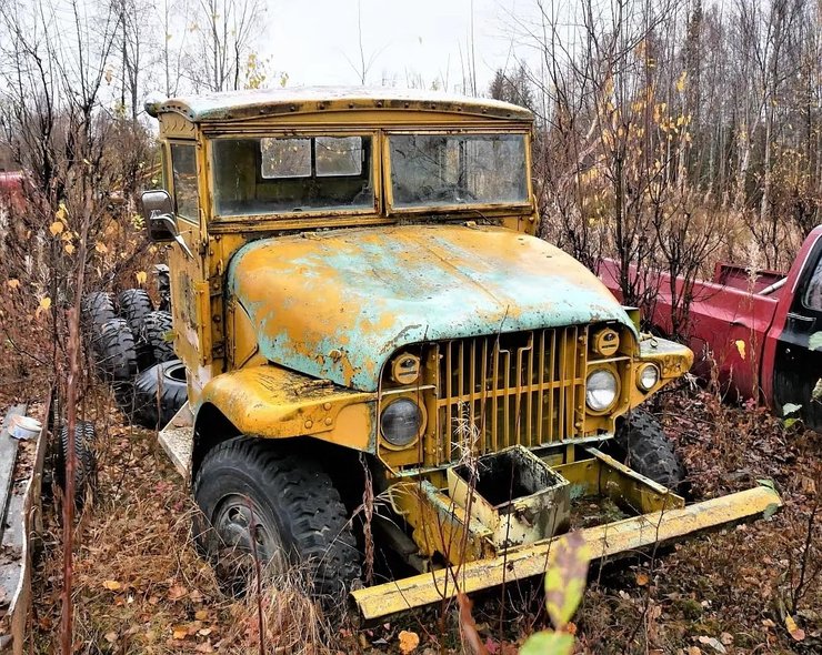 кладбище авто, ретро авто, GMC CCKW, Studebaker US-6, грузовик Studebaker