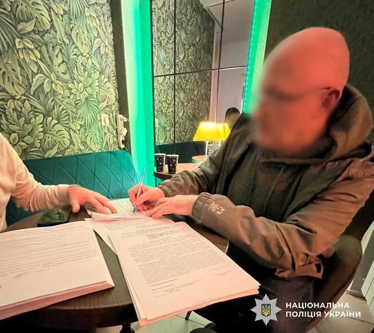 Кияни ошукали американського добровольця на 3,2 млн грн за "лазерну зброю"