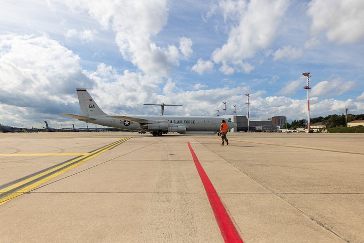 розвідник e-8 списали