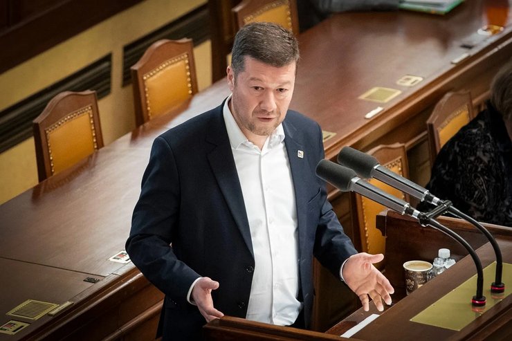 Томио Окамура известен скандалами с журналистами