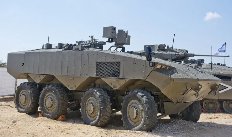 бронетранспортер Eitan