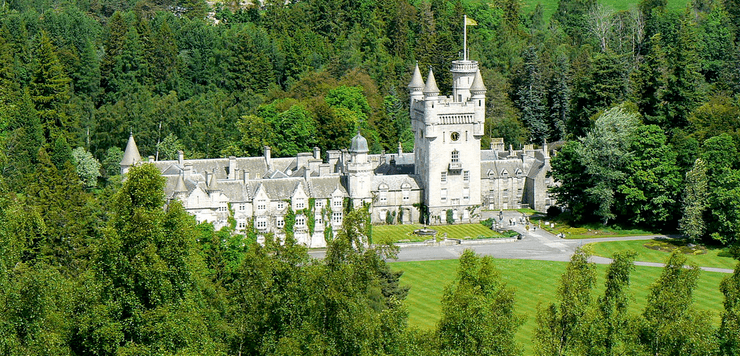 замок Балморал, деревья, парк