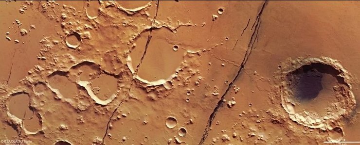Cerberus Fossae, Марс