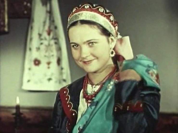 Кадр из фильма 1954 года "Назар Стодоля". Таисия Литвиненко в роли Гали.