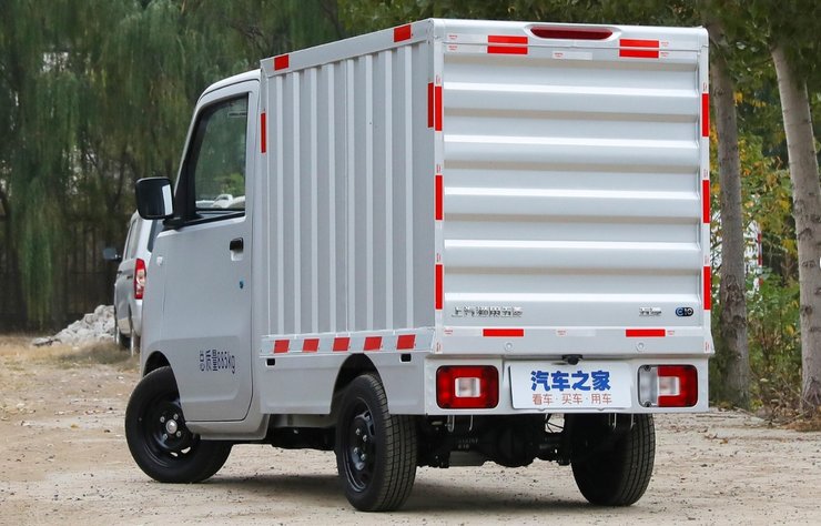 Wuling E10, новый Wuling, электромобиль Wuling, электрокар Wuling, китайский электромобиль