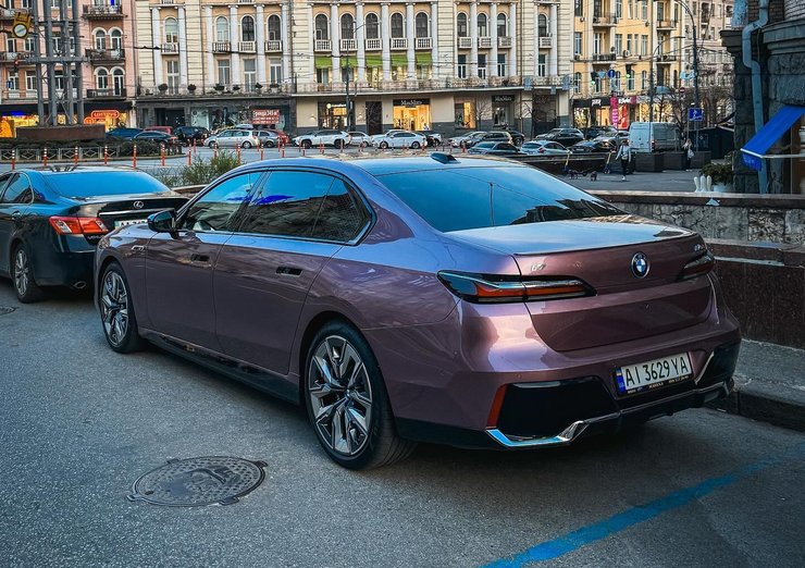 електромобіль BMW 7 Series, BMW i7 M70, BMW i7, новий BMW i7, електромобіль BMW, BMW 7 Series