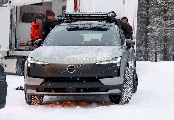 Volvo EX30, новый Volvo EX30, электромобиль Volvo, электромобиль Volvo, кроссовер Volvo