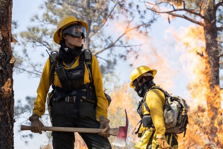 Ананджелина джоли, те кто желает мне смерти, премьера фильма