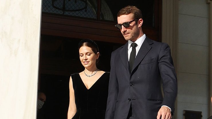 даша жукова, ставрос ниархос