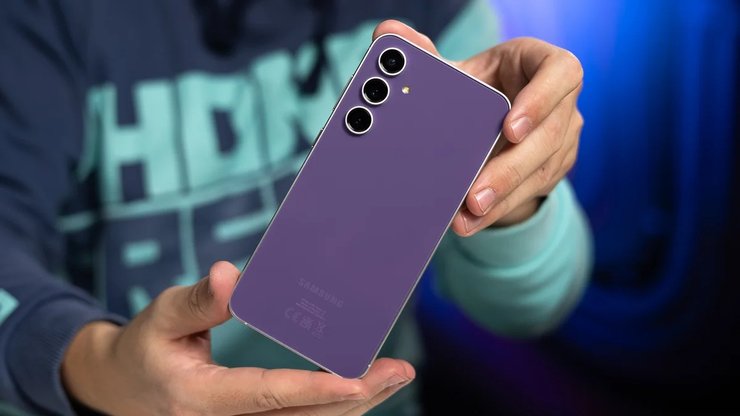 смартфон Samsung Galaxy S23 FE