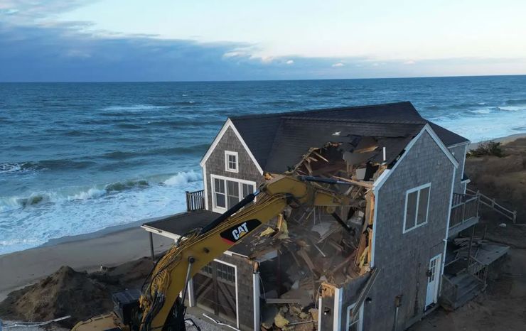 Продажа недвижимости, дом, жилье, квартира, бульдозер, стихия, США, потерянное жилье, инвестиции