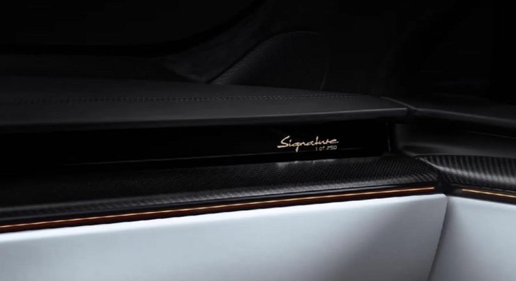 салон Tesla Model S