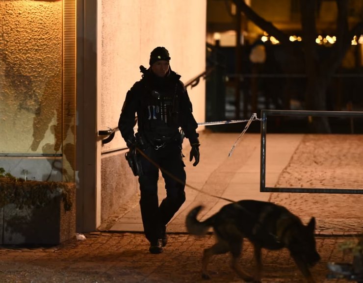 стокгольм вибух граната