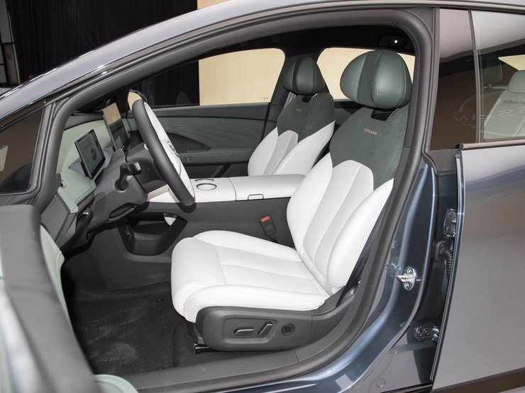 салон Nissan N7 2025, новый Nissan N7, Nissan N7 2025, электромобиль Nissan