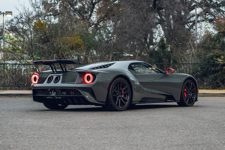 Ford GT
