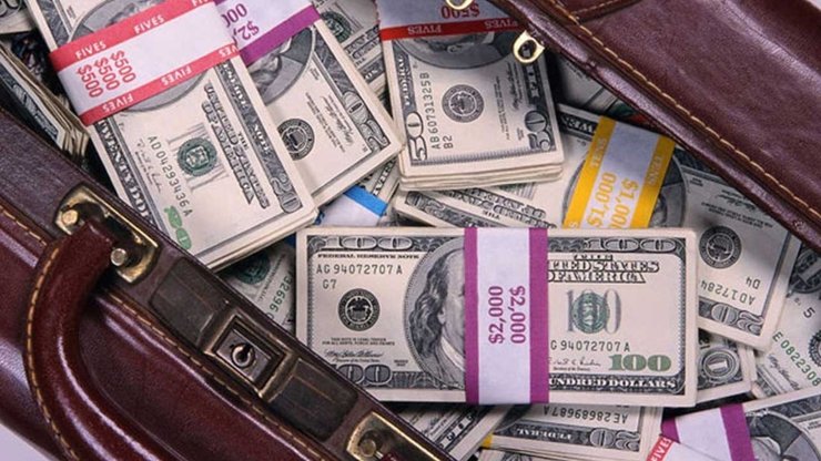 Чемодан, деньги, долларі