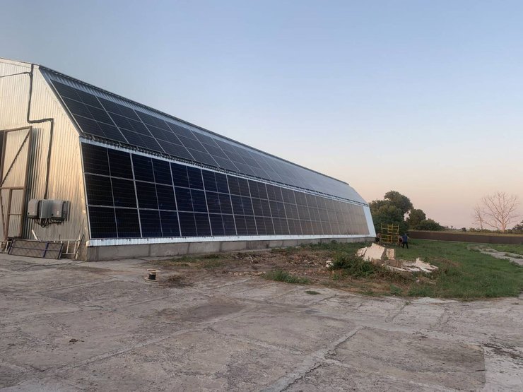 Солнечная электростанция на ферме в Черкасской области