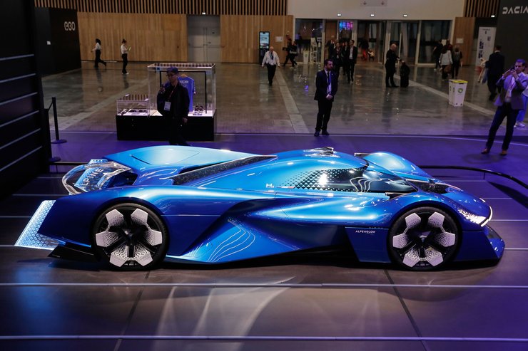 Паризький автосалон 2022, Паризький автосалон, автошоу в Парижі, Peugeot 408, Mercedes EQE, Jeep Avenger, Renault 4,