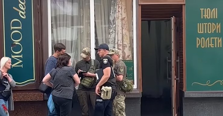 Выдача повестки, повестки, раздача повесток, раздача повесток Украина