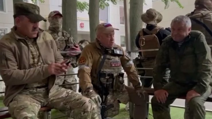 пригожин, штаб Південного військового округу, пригожин ростов, заколот пригожина, пвк вагнер, вагнер ростов