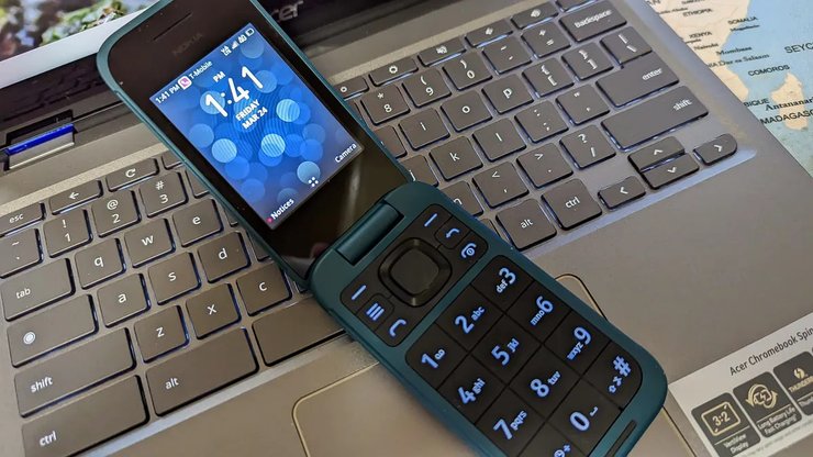Телефон Nokia 2780 Flip