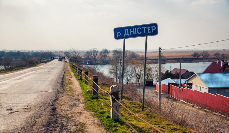 мост в селе Маяки