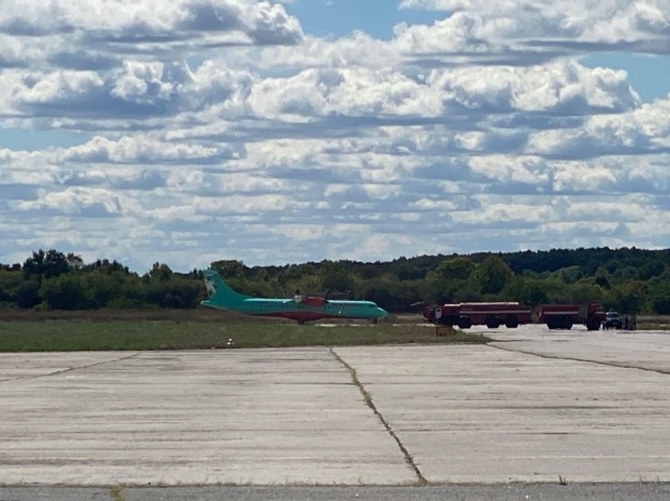 аэропорт, полтава, самолет, левочкин