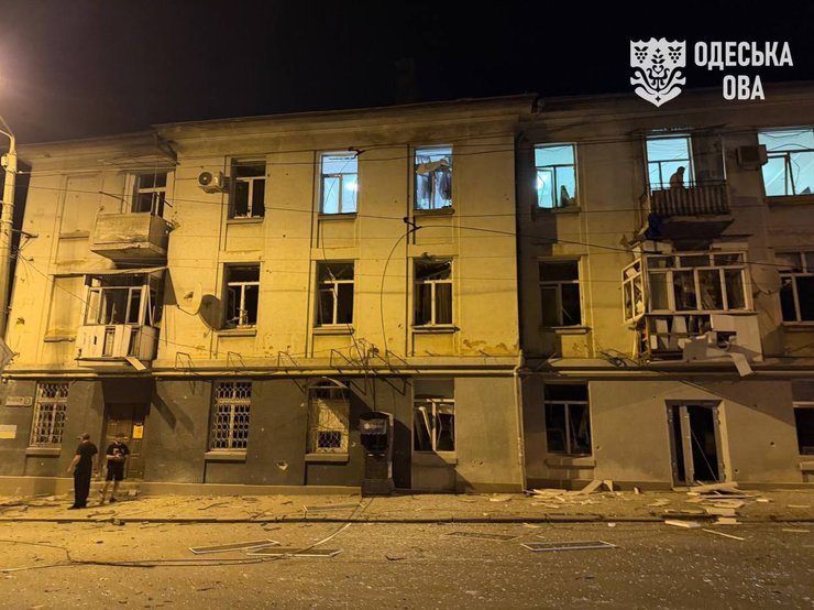 фото поврежденного россиянами дома в Одессе 17 июля