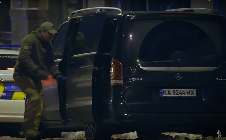 Mercedes Тищенка, авто депутатів, розкішні авто