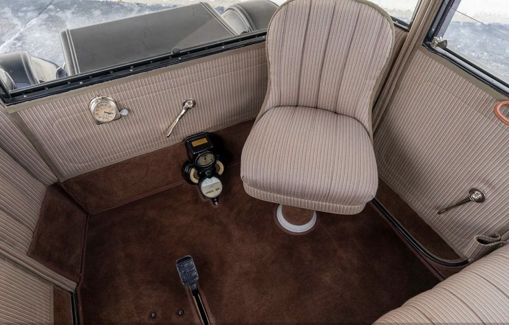 салон Rauch & Lang JX-7, Rauch & Lang JX-7 Brougham, электромобиль Rauch & Lang