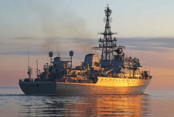 Розвідувальний корабель РФ "Іван Хурс"