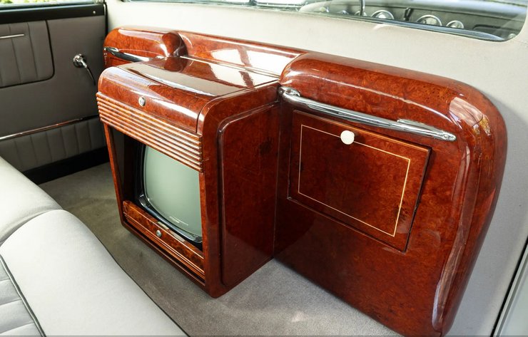 телевізор в авто, Rolls-Royce Silver Wraith, Rolls-Royce Silver Wraith 1954, лімузин Rolls-Royce