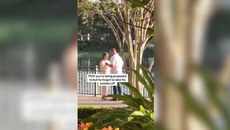 Признание в любви, отношения, любовь, мужчина делает женщине предложение, США, приколы, курьезы, смешные истории