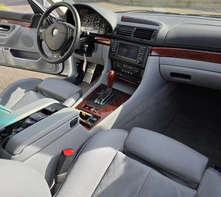 Салон BMW 7 E38