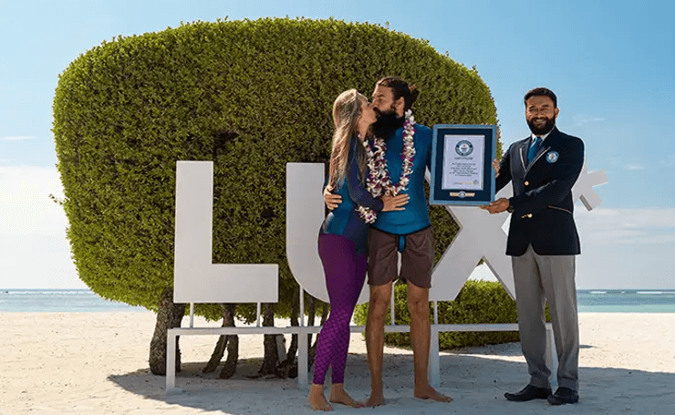 Мировой рекорд, поцелуй, поцелуй под водой, Книга рекордов Гиннесса, дайвинг,