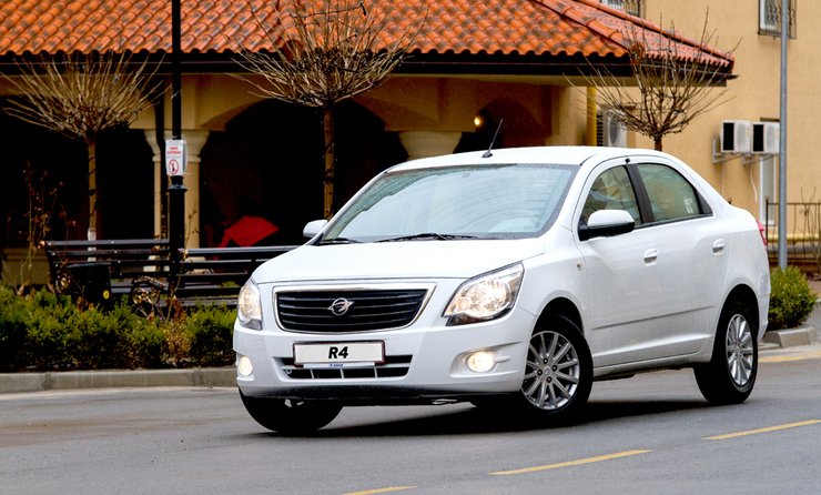 Був Ravon R4 (на фото) — стане Chevrolet Cobalt