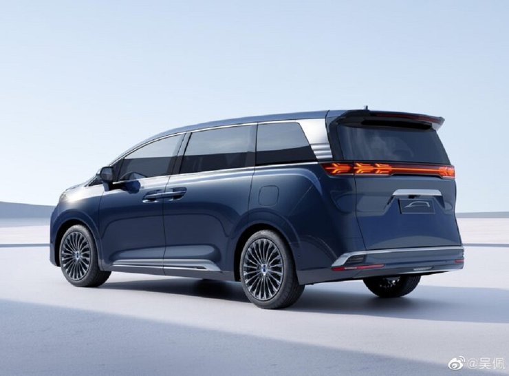 Denza D9 2022, Denza D9, BYD Denza D9, новый Denza D9, минивэн Denza D9, электромобиль Denza D9